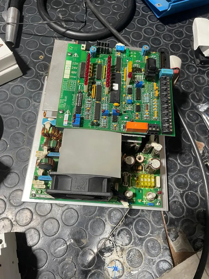 Elektronik güç kartında arıza tespiti ve komponent kontrolü
